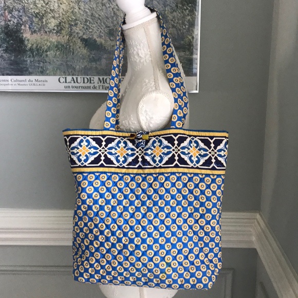 Vera Bradley Handbags - Vera Bradley Rivera Tote /Shoulder EUC BIG !